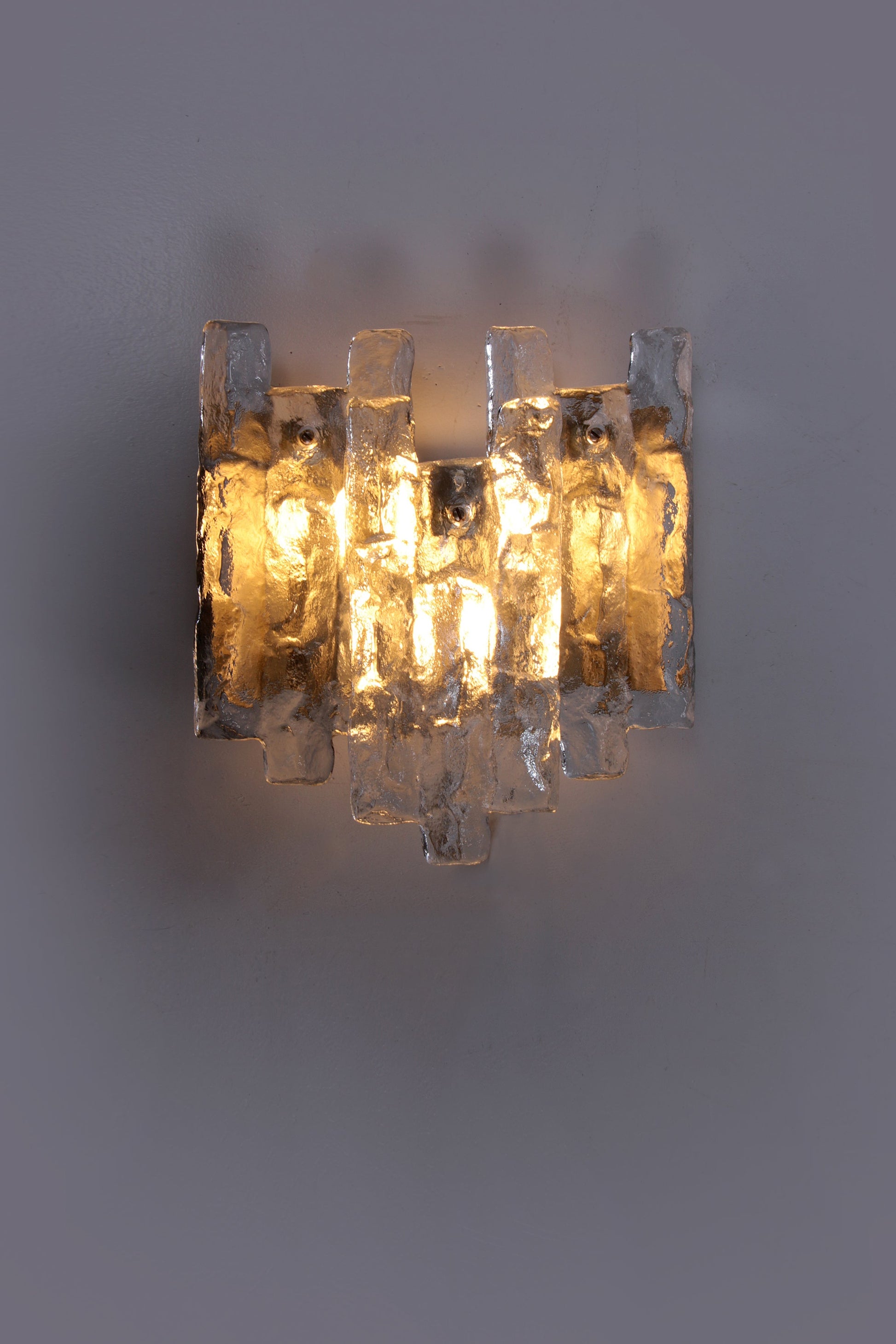 Kalmar Crystal Ice Glass Wall Lamp by J.T. Kalmar (1960, Austria) - Collectors - Net.Work