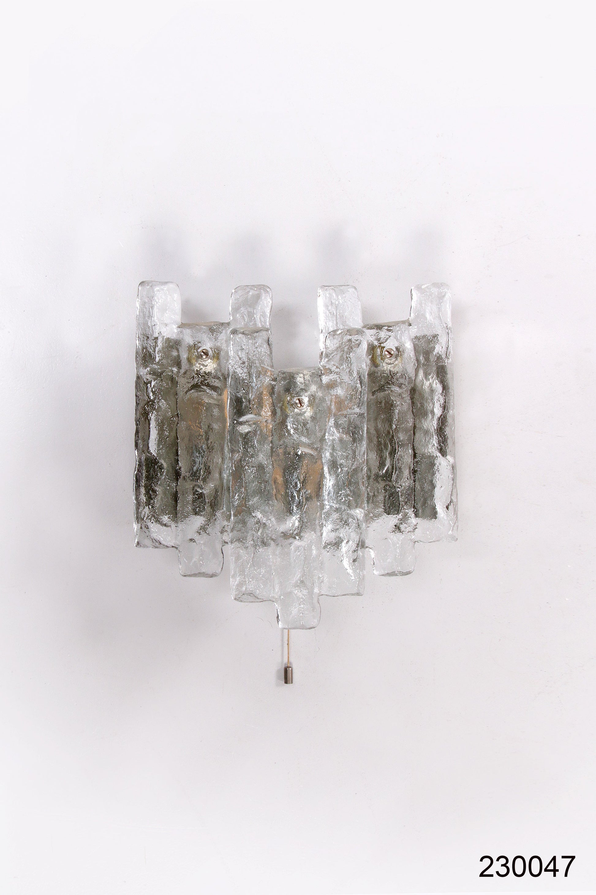 Kalmar Crystal Ice Glass Wall Lamp by J.T. Kalmar (1960, Austria) - Collectors - Net.Work
