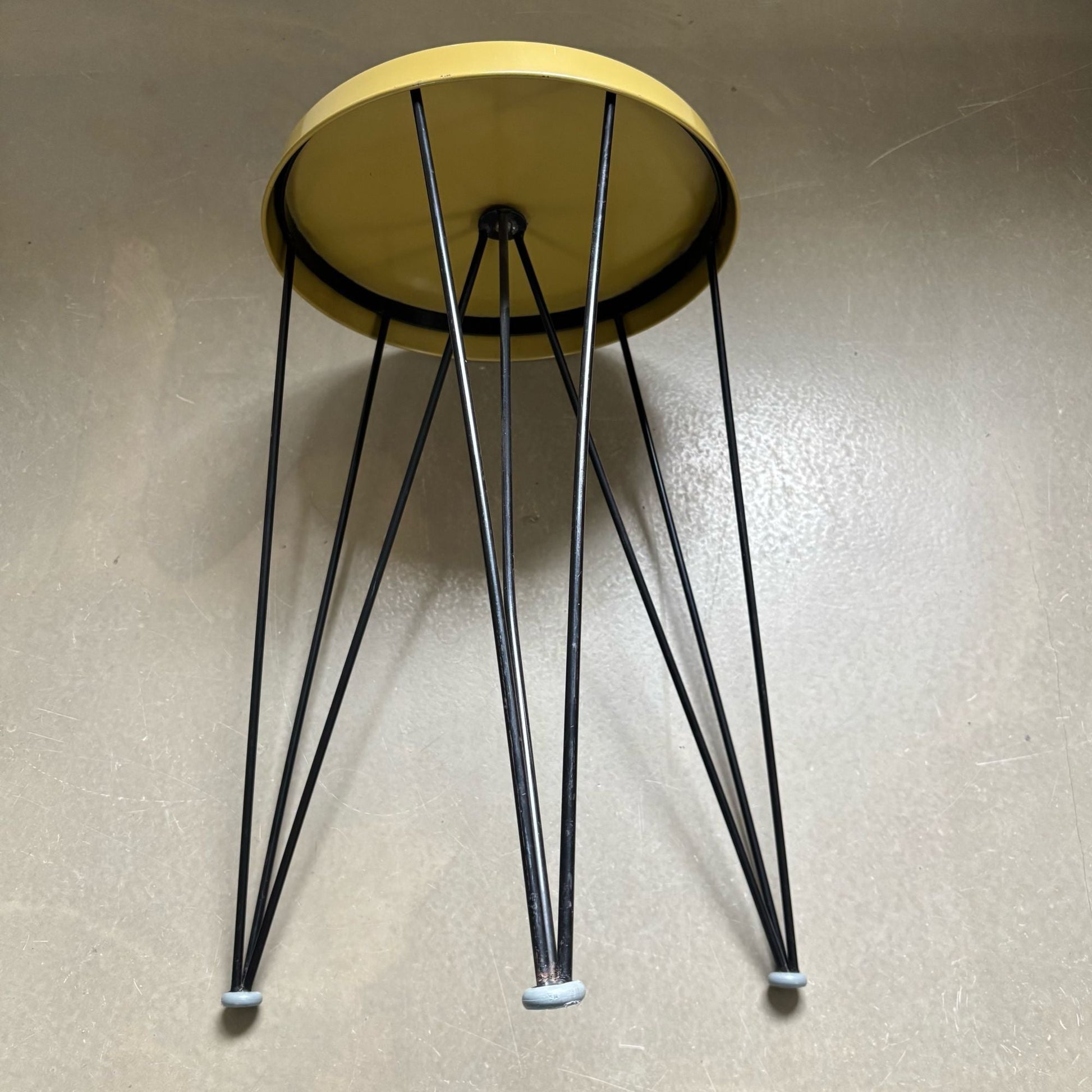 Metal stool model ‘Seggiolina’, Tjerk Reijenga for Pilastro, 1950/60s - Collectors - Net.Work