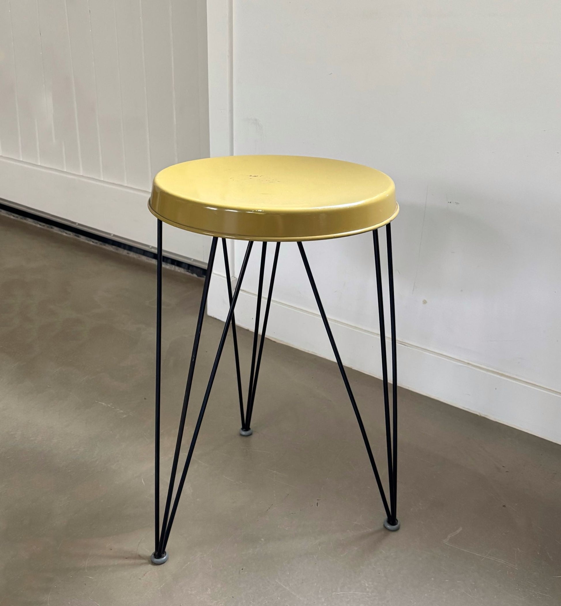 Metal stool model ‘Seggiolina’, Tjerk Reijenga for Pilastro, 1950/60s - Collectors - Net.Work