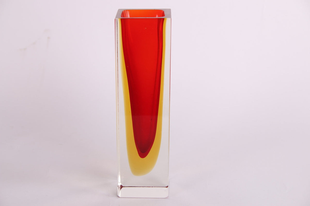 Murano-Vase, quadratischer Block, rot-orange
