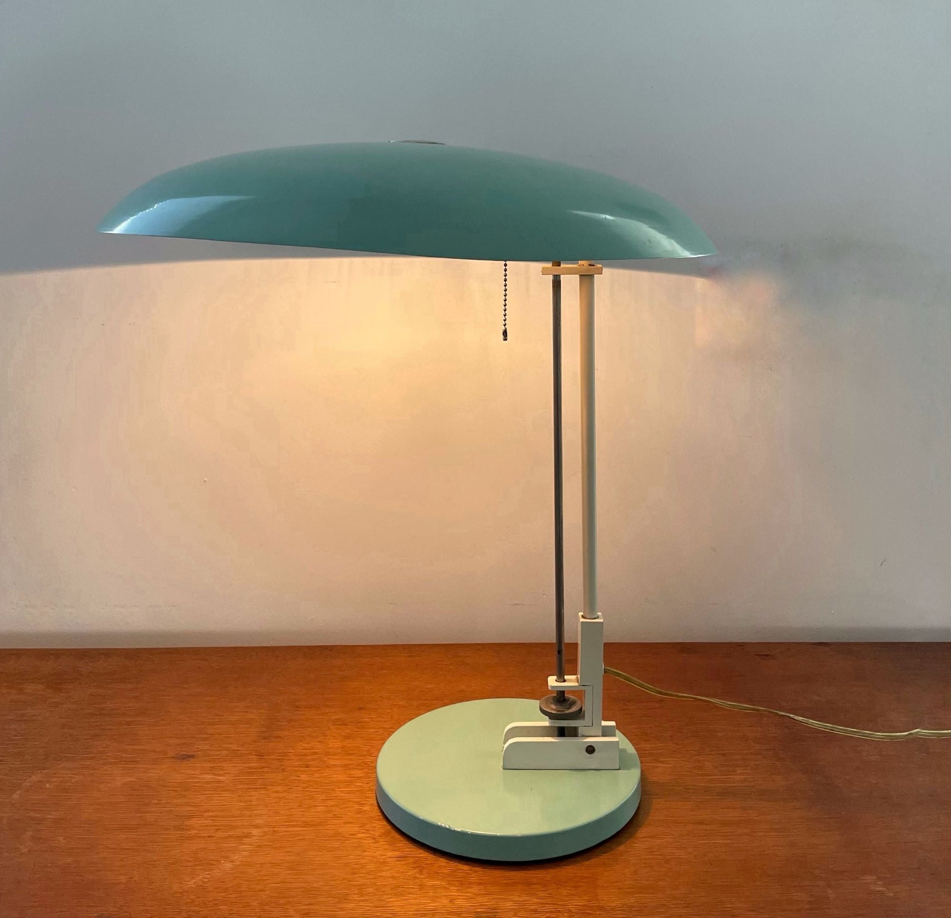 Nedalo industrial table lamp, Dutch design, 1950s - COLLECTORS RDAM