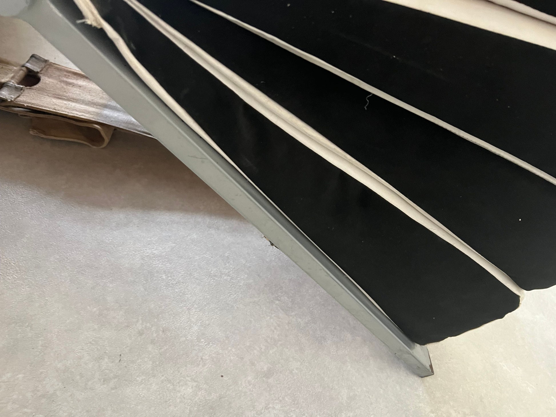 Original “Libro” chair by Gruppo DAM for Busnelli - Collectors - Net.Work