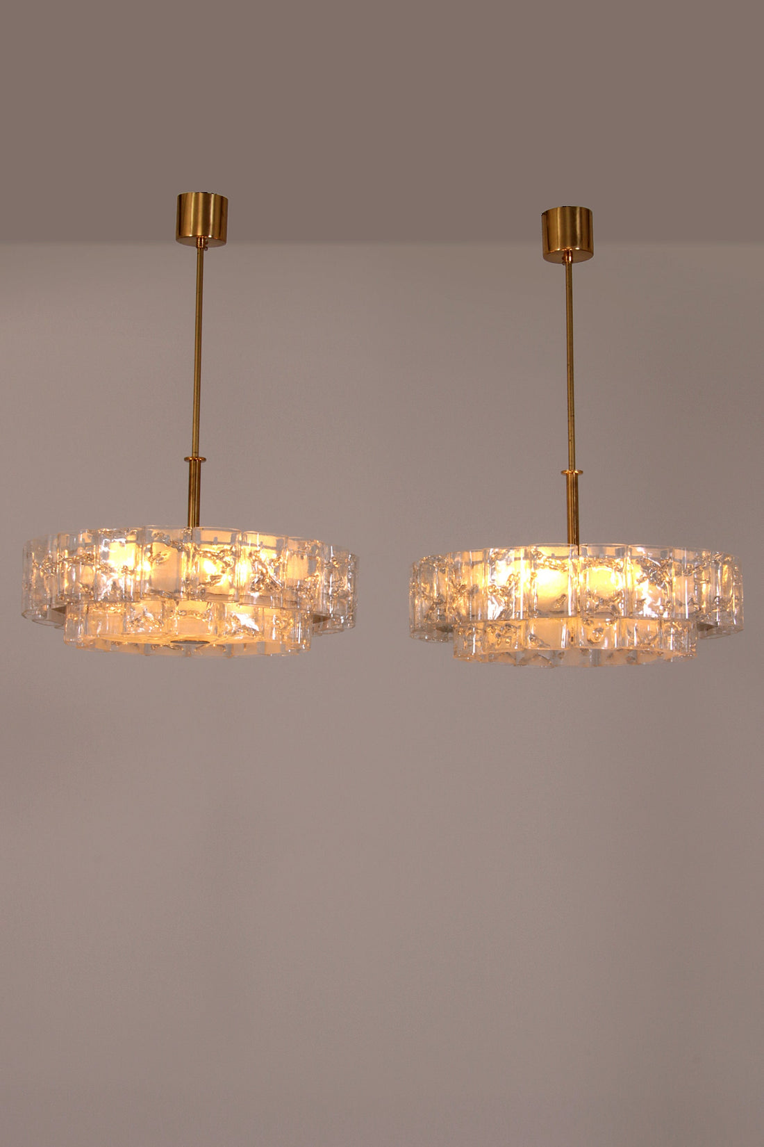 "Pair of Doria Leuchten Mid - Century Brass & Crystal Chandeliers, 1960s" - Collectors - Net.Work