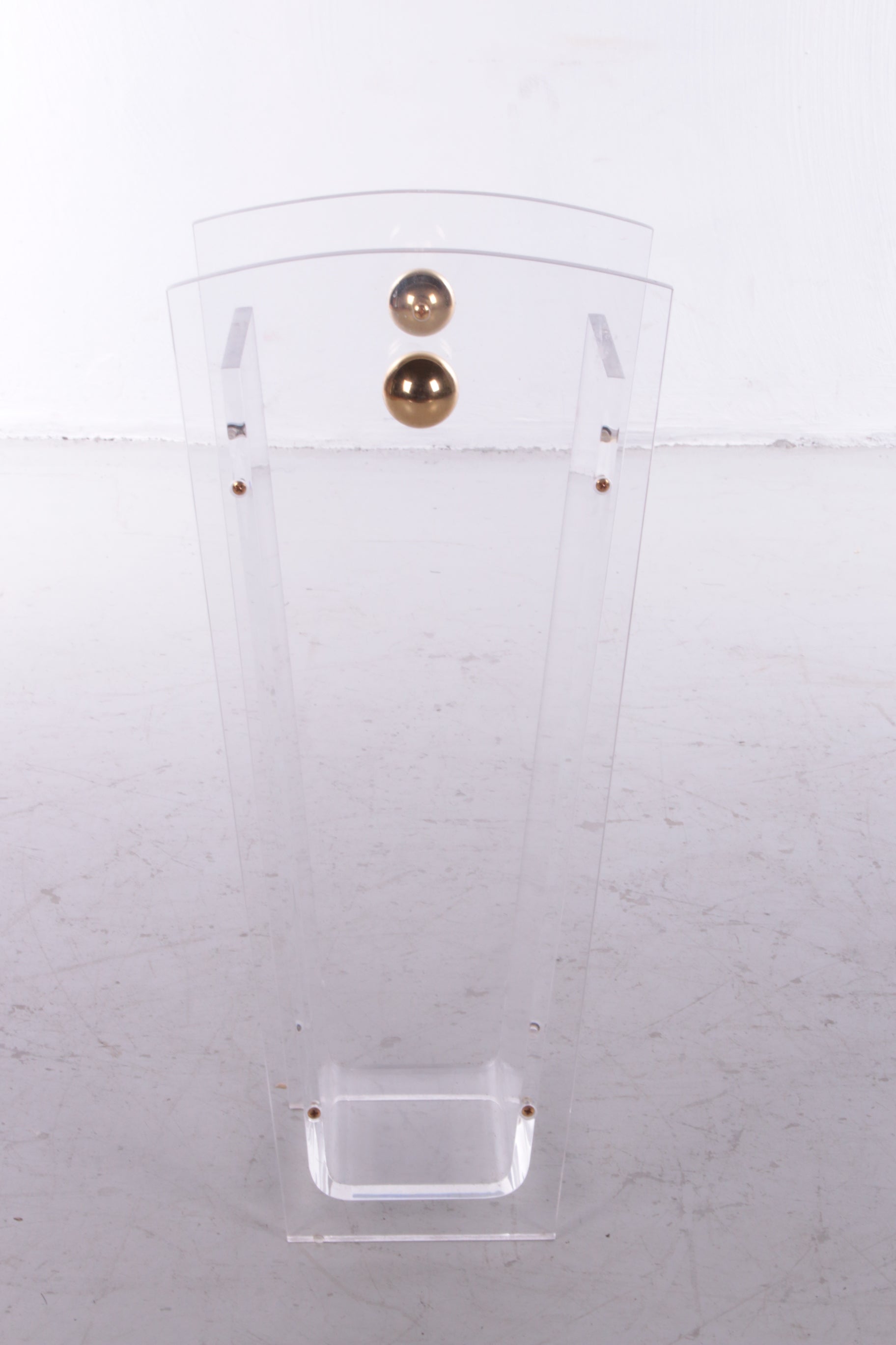 Plexie glass Umbrella stand Charles Hollis Jones with brass accents,1970 - Collectors - Net.Work