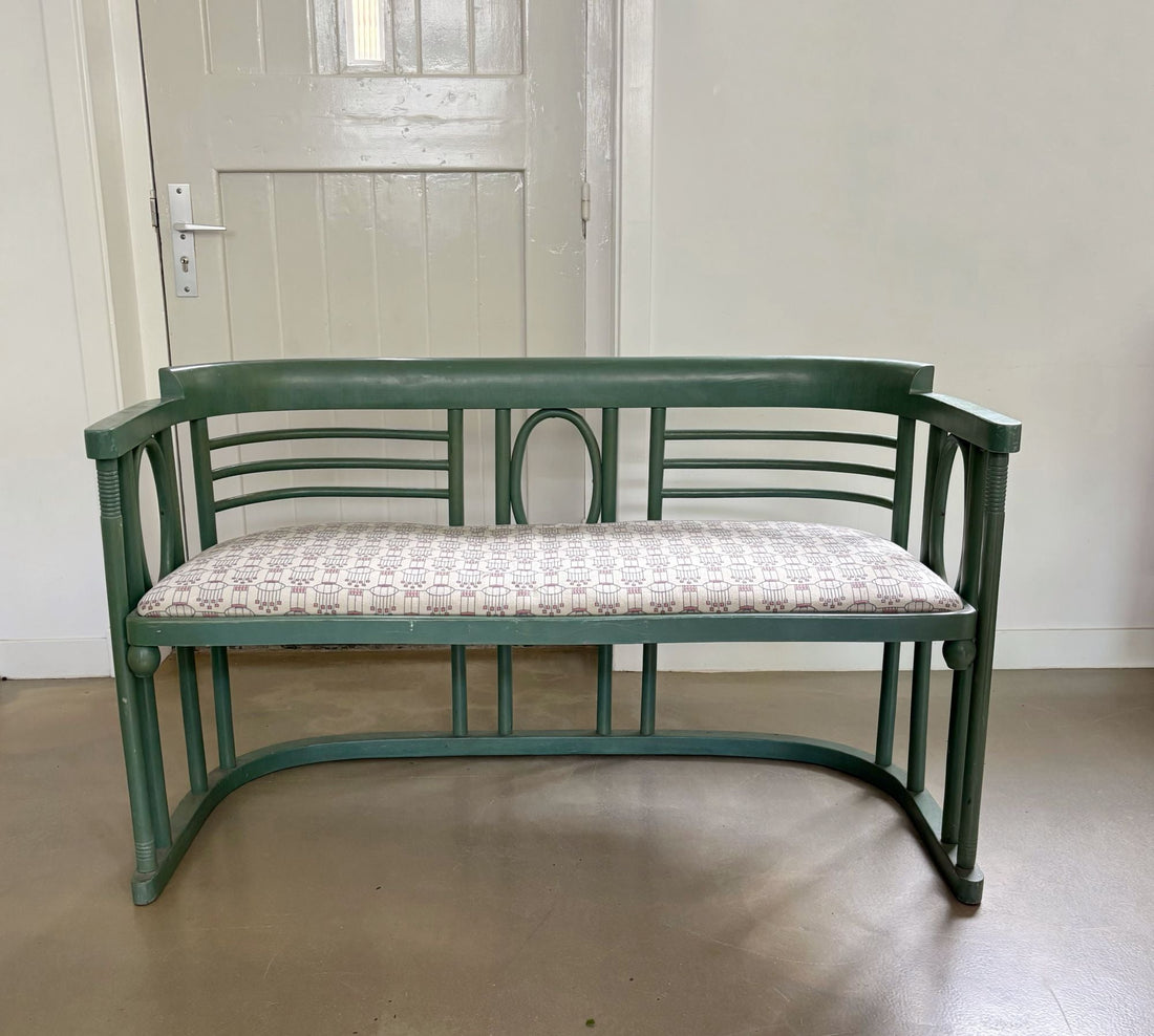 Rare “Fledermaus” bench, design Josef Hoffmann, Austria, 1930s - Collectors - Net.Work