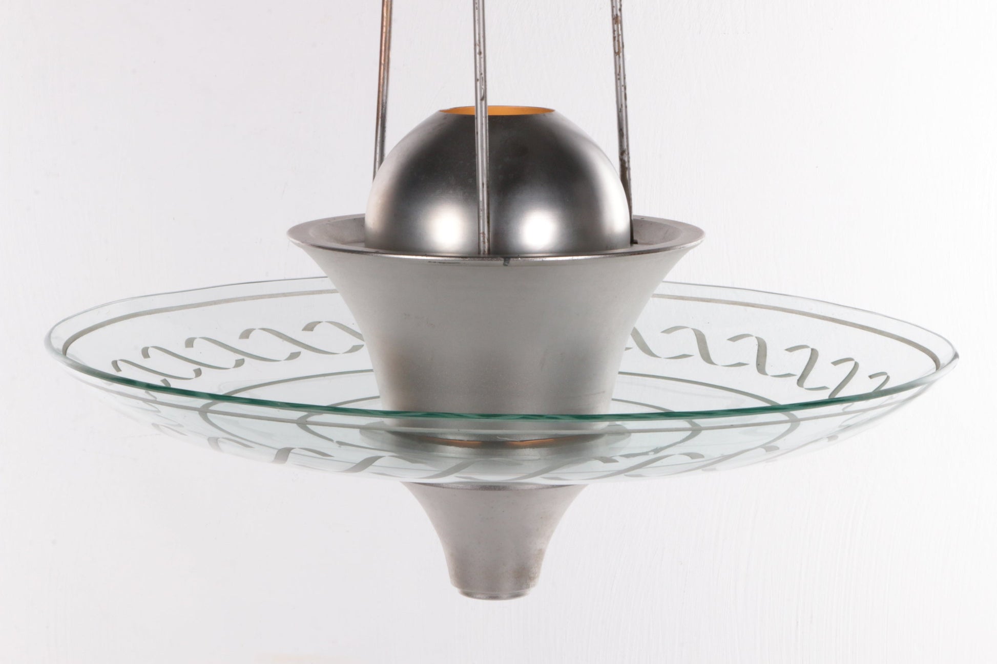 Rare Set of Art Deco Hanging Lamps from a Historic London Hotel - Collectors - Net.Work