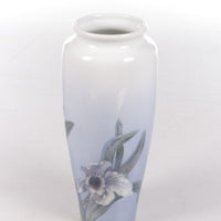 Große Porzellanvase von Royal Copenhagen, handbemalt mit Trompetenblume