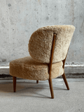 Scandinavian mid century design lounge chair in sheepskin - Collectors - Net.Work