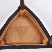 Skandinavischer Hocker aus Teakholz – Vintage-Design aus den 1960er Jahren