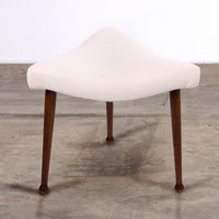 Skandinavischer Hocker aus Teakholz – Vintage-Design aus den 1960er Jahren