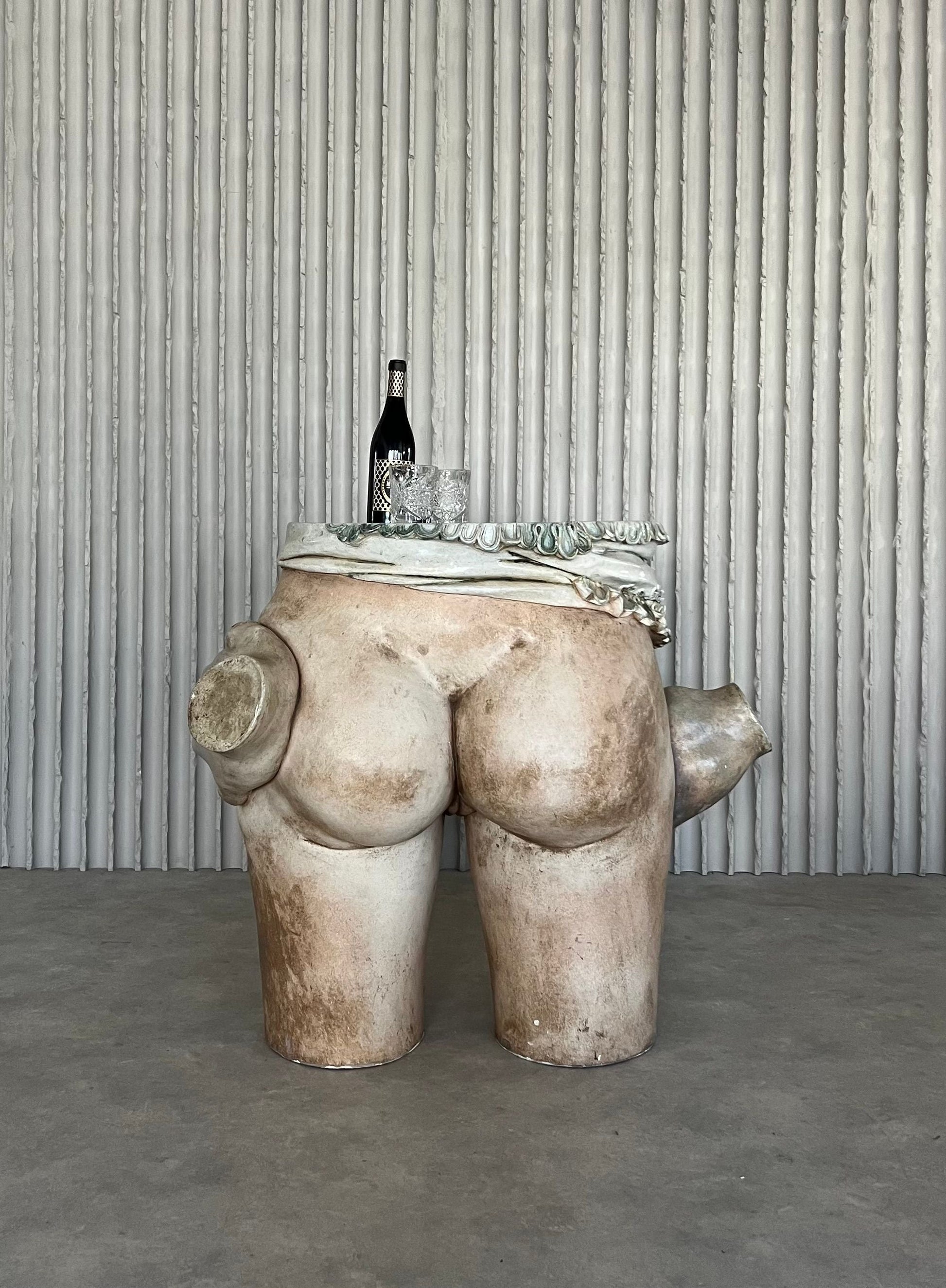 Sculptural ceramic side table by Francis Hewlett - Collectors - Net.Work