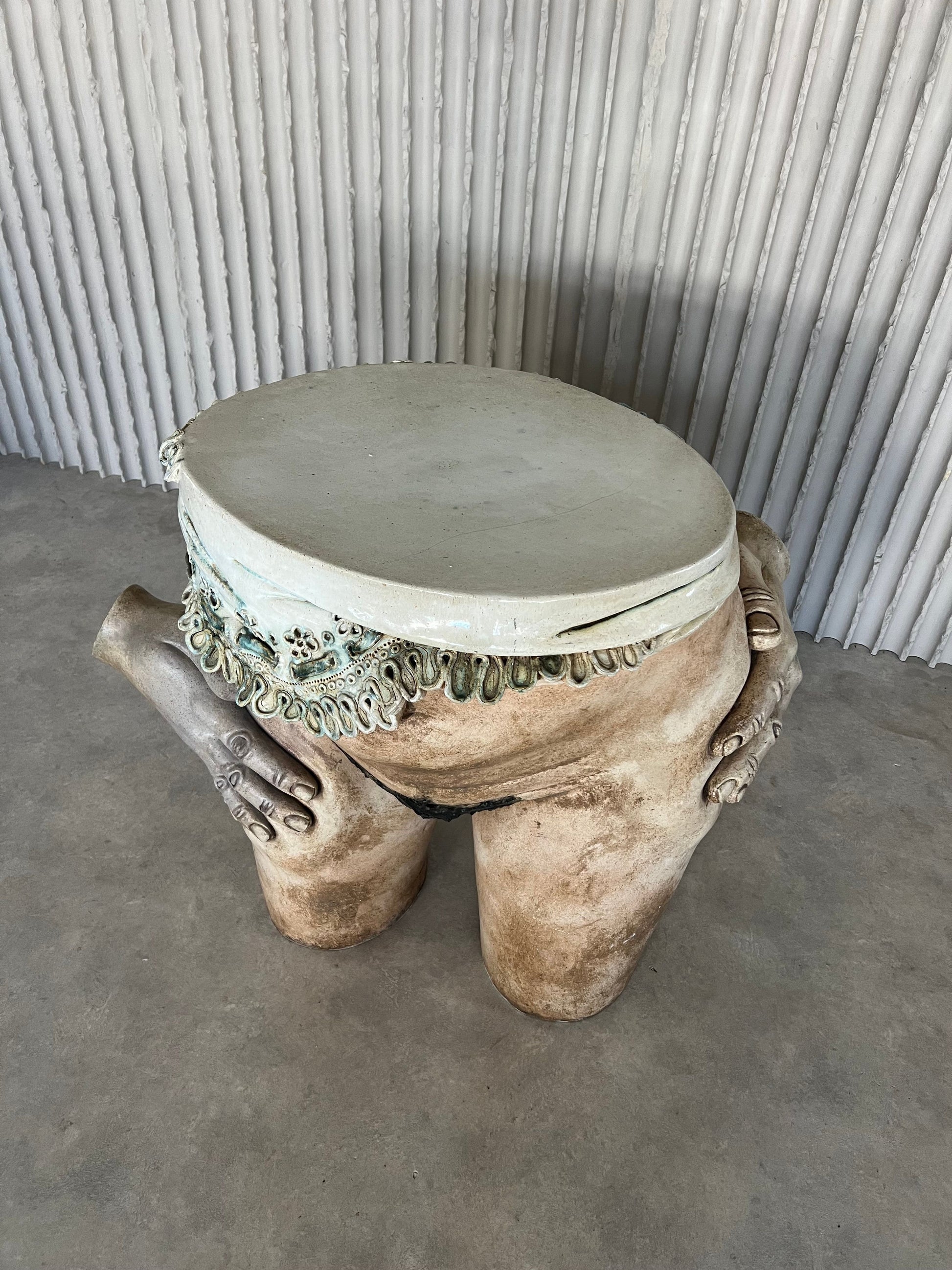 Sculptural ceramic side table by Francis Hewlett - Collectors - Net.Work