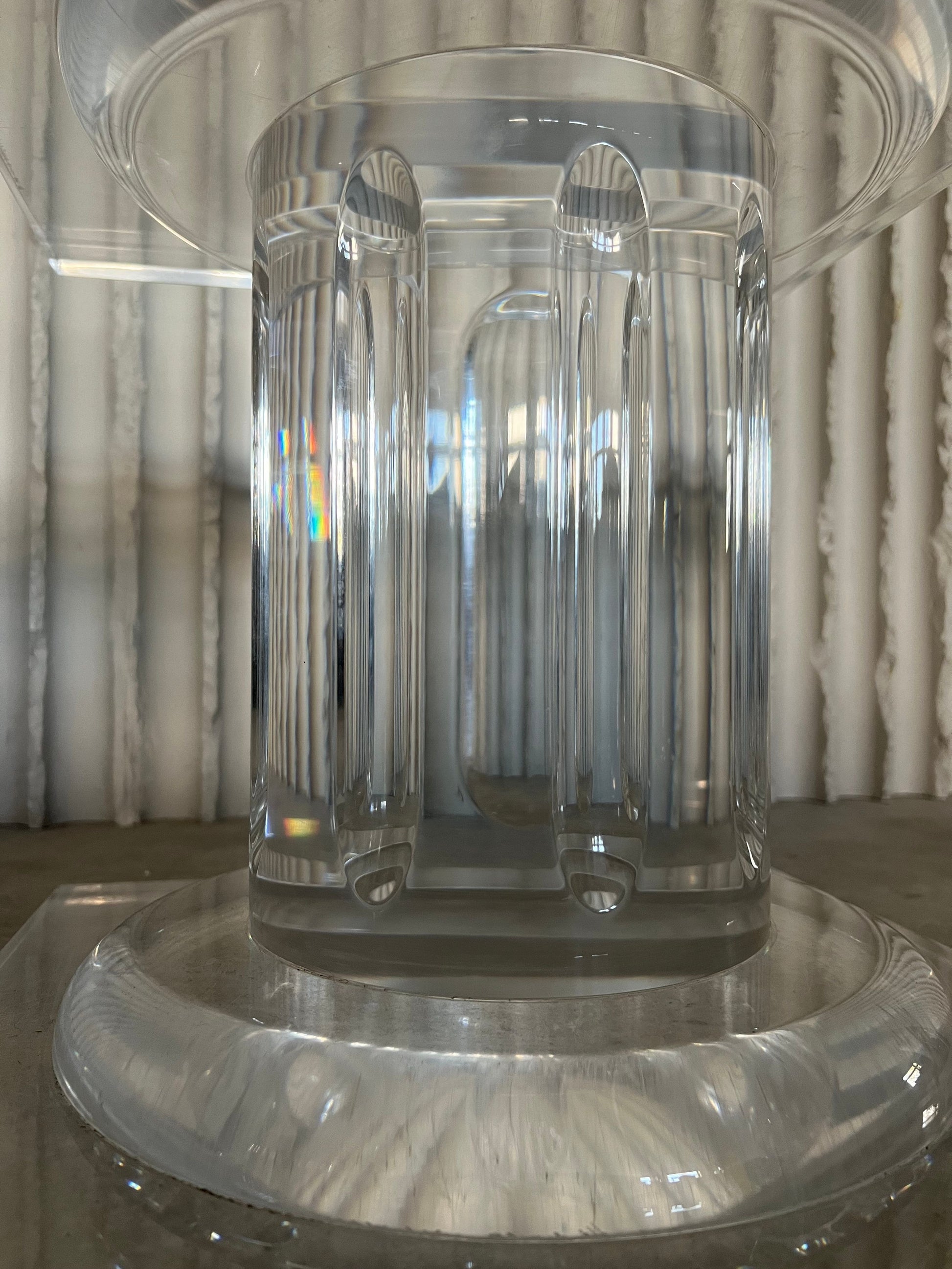 Set of 2 pop art columns by Fabianart Roma - Collectors - Net.Work