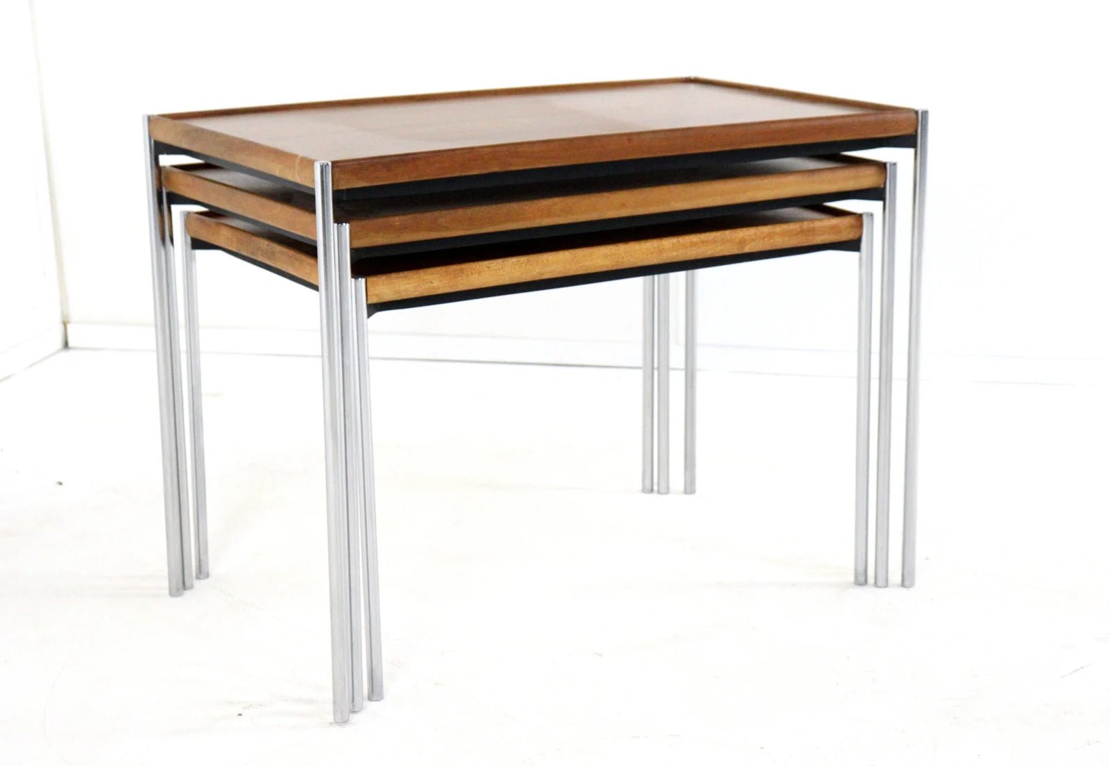 Set of 3 nest of tables Lämmle and Co with turnable tops - COLLECTORS RDAM