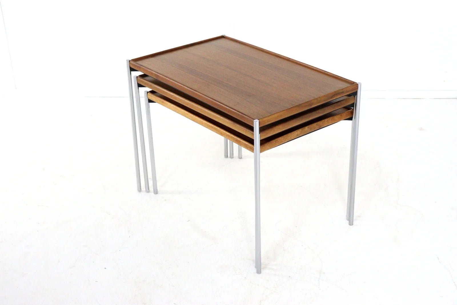 Set of 3 nest of tables Lämmle and Co with turnable tops - COLLECTORS RDAM