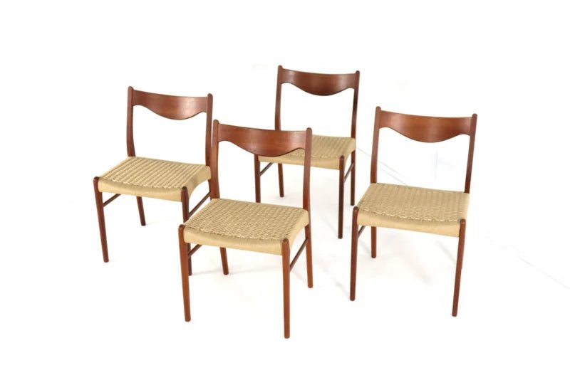 Set of 4 Arne Wahl Iversen for Glyngore chairs 'Naerem' - COLLECTORS RDAM