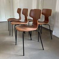 Set of 5 ‘Hammer’ chairs, design Arne Jacobsen for Fritz Hansen, Denmark, 1969