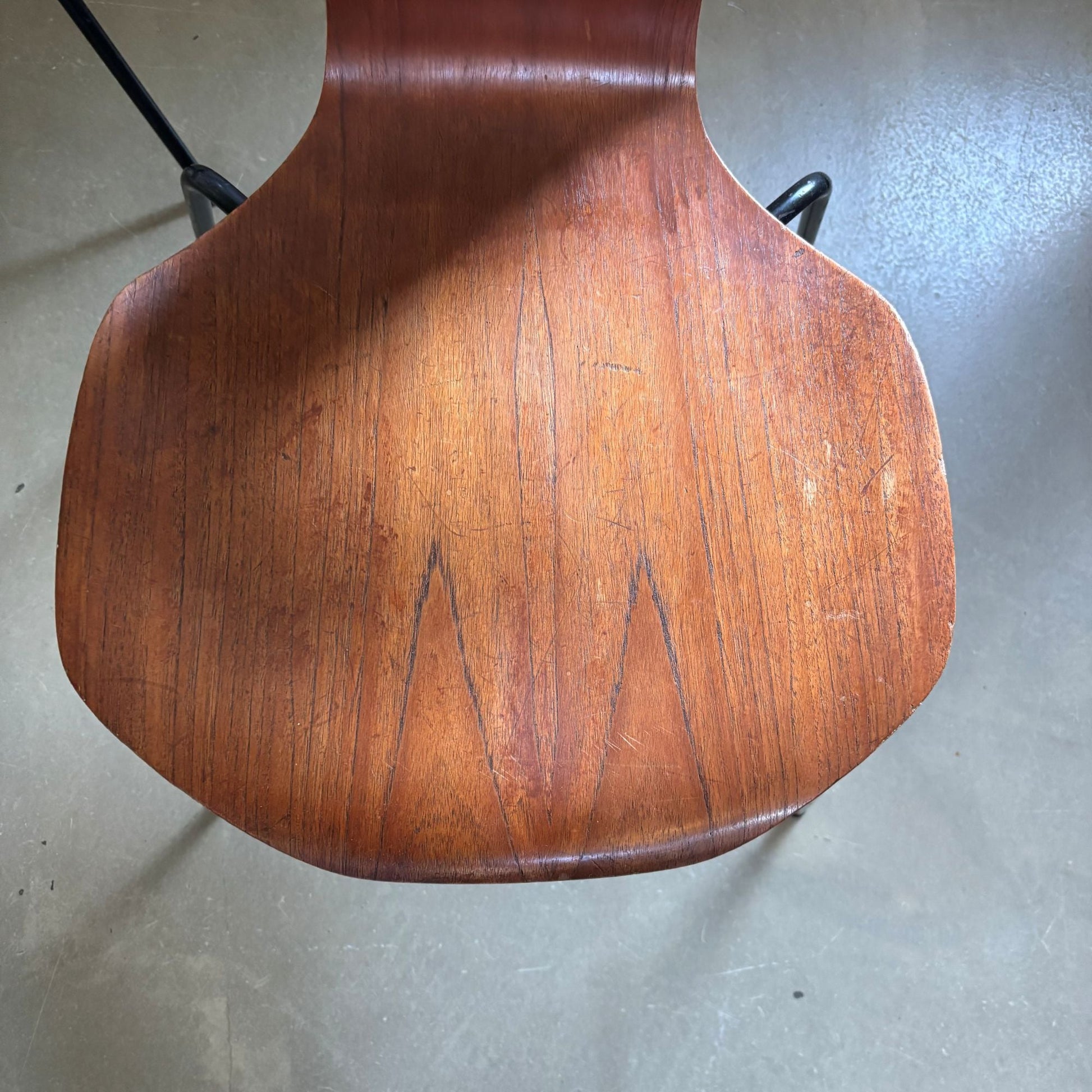 Set of 5 ‘Hammer’ chairs, design Arne Jacobsen for Fritz Hansen, Denmark, 1969 - Collectors - Net.Work