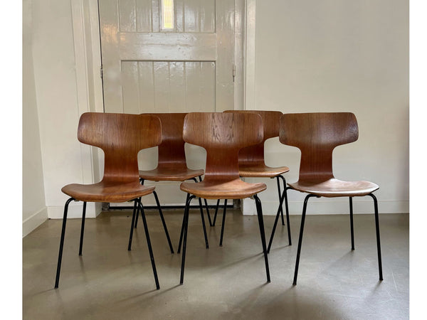 Set of 5 ‘Hammer’ chairs, design Arne Jacobsen for Fritz Hansen, Denmark, 1969