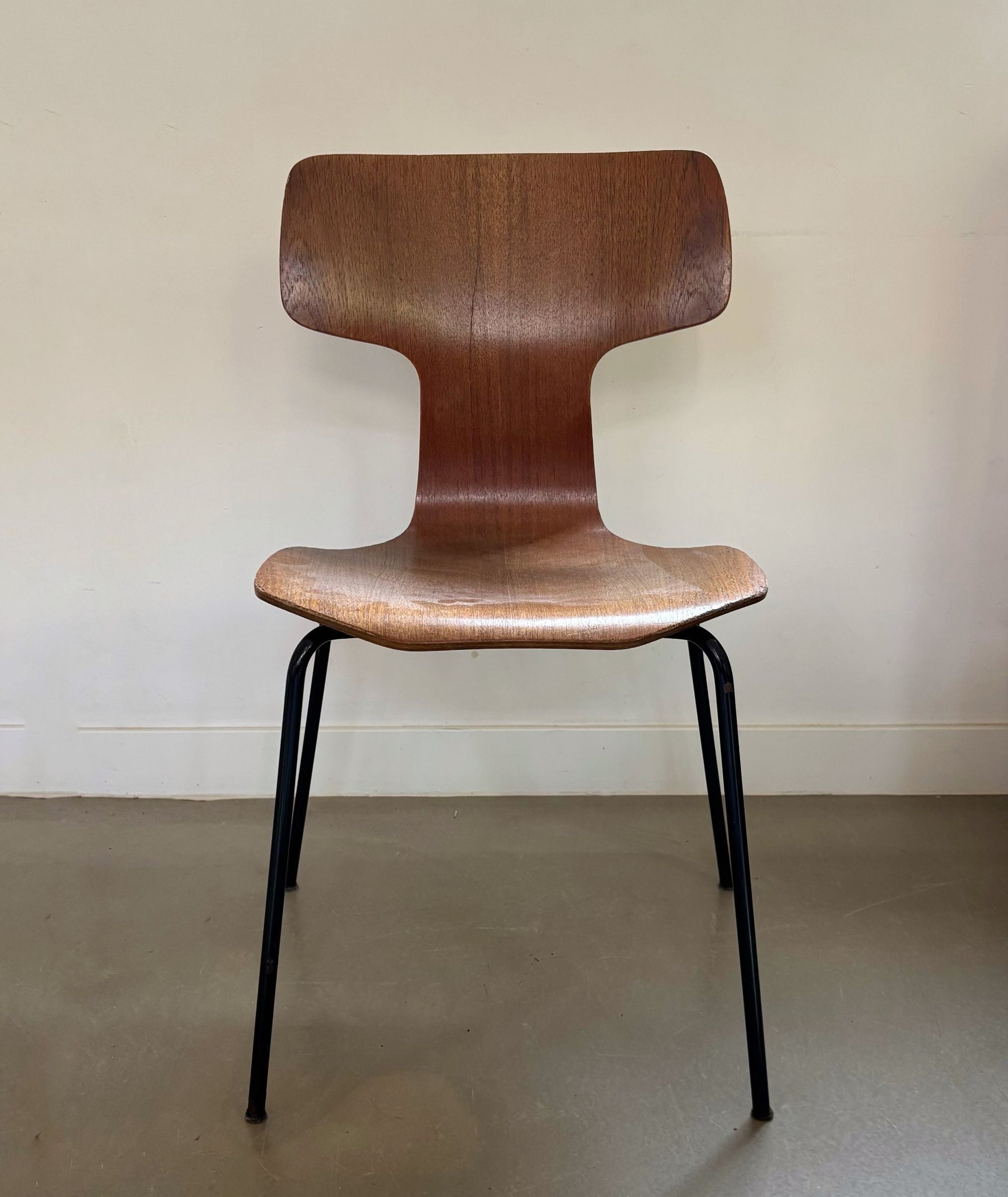 Set of 5 ‘Hammer’ chairs, design Arne Jacobsen for Fritz Hansen, Denmark, 1969 - Collectors - Net.Work