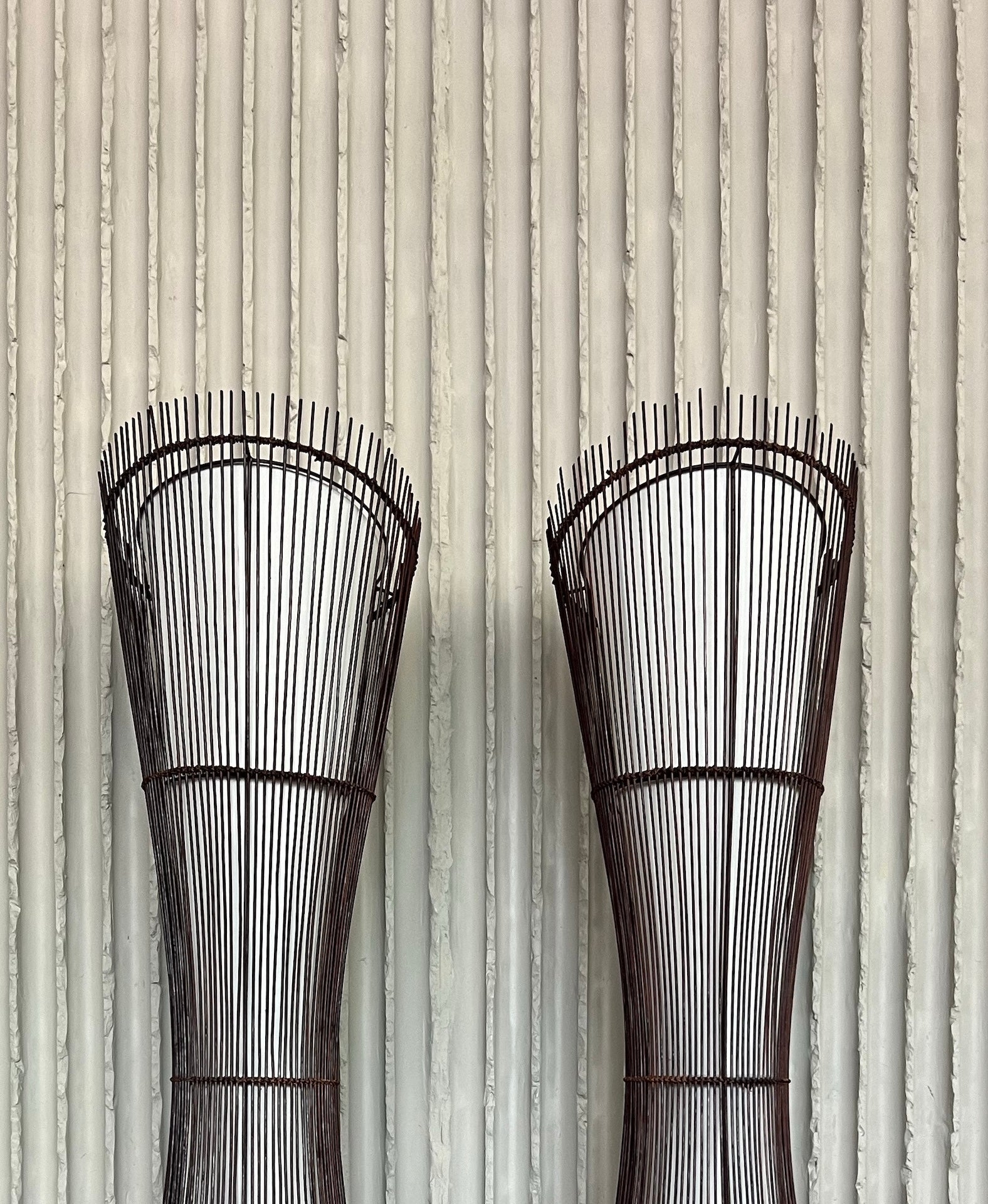 Set of French sculptural Kobe floor lamps - Collectors - Net.Work