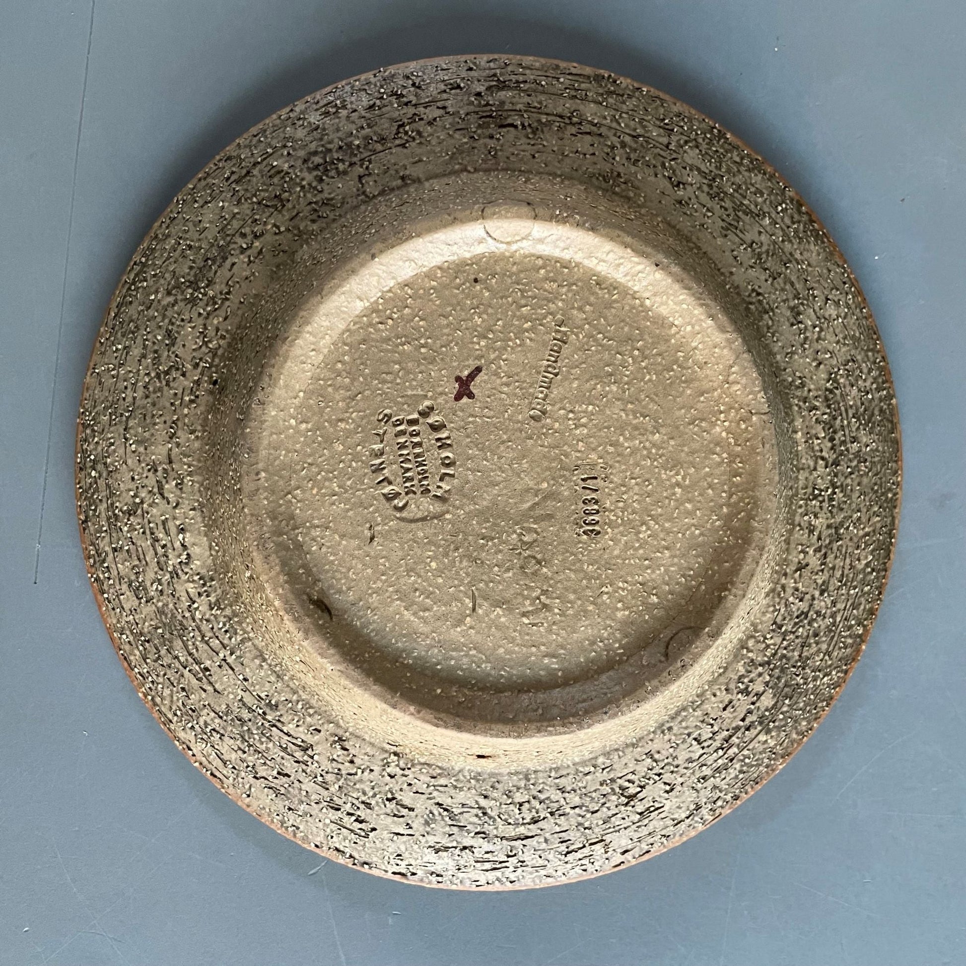 Set stoneware plates by Noomi Backhausen for Soholm Stentoj in Bornholm, Denmark - COLLECTORS RDAM