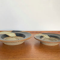 Set aus Steinguttellern von Noomi Backhausen für Soholm Stentoj in Bornholm, Dänemark