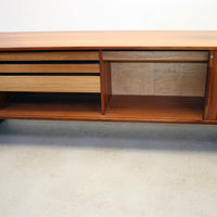 Sideboard mit Rolltüren von Dyrlund - Dänemark 1960