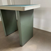 Kleiner Schreibtisch im Industriestil, Gispen-Stil, 1950er Jahre, Frankreich