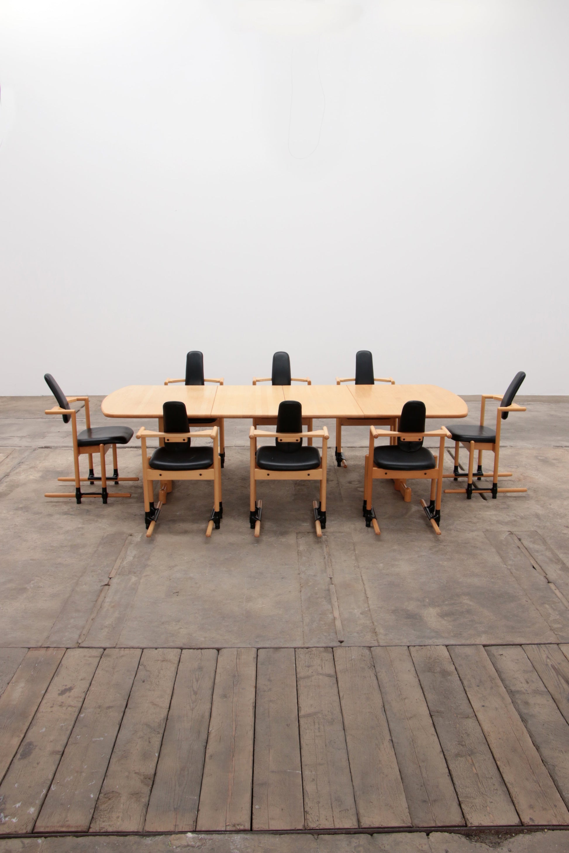 Stokke Dining Set with Large Table and 8 Chairs by Peter Opsvik - Collectors - Net.Work