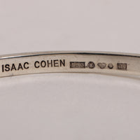 Zeitloses skandinavisches Armband aus Sterlingsilber mit markantem grünen Stein von Isaac Cohen, 1966