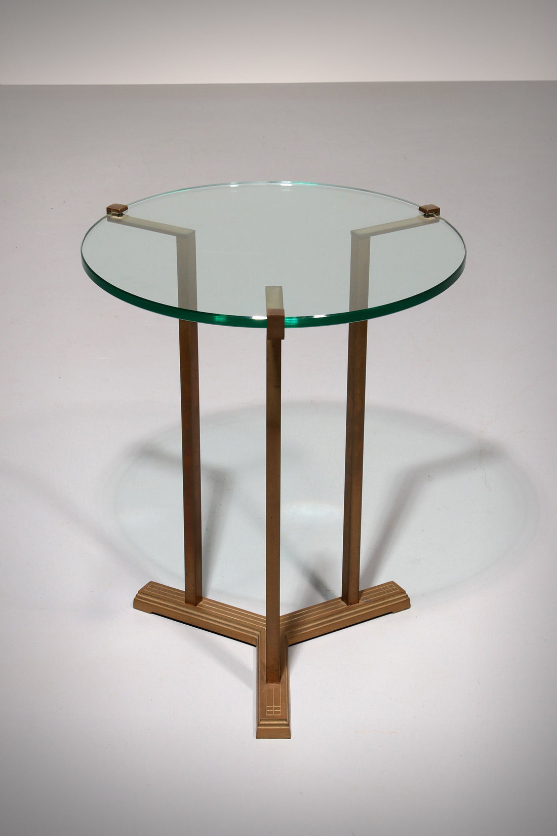 Very Rare Peter Ghyczy Side or Coffee Table model T37 Ø 50 cm. - Collectors - Net.Work