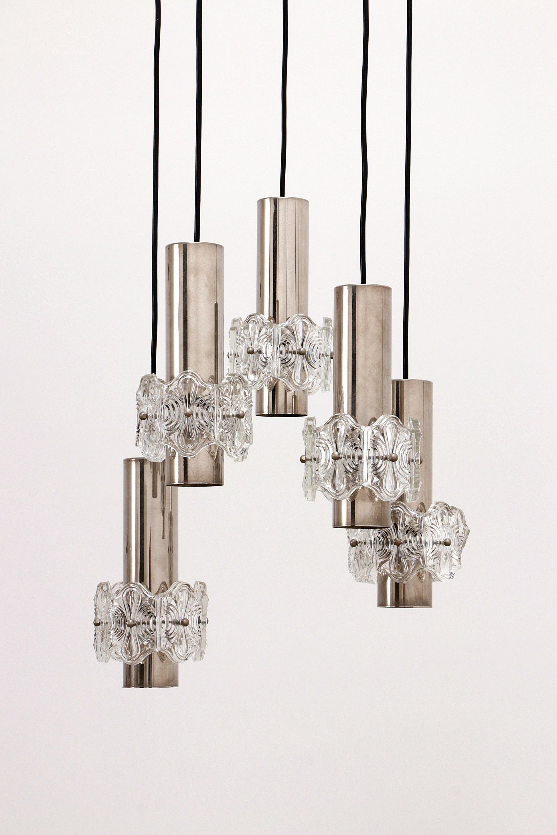 Vintage Cascade Chandelier with 5 Lights, Hollywood Regency Design - Collectors - Net.Work