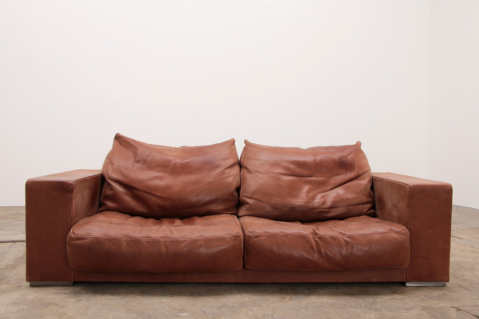 Vintage Cognac Leather Sofa Boedapest by Paola Navone for Baxter - Collectors - Net.Work