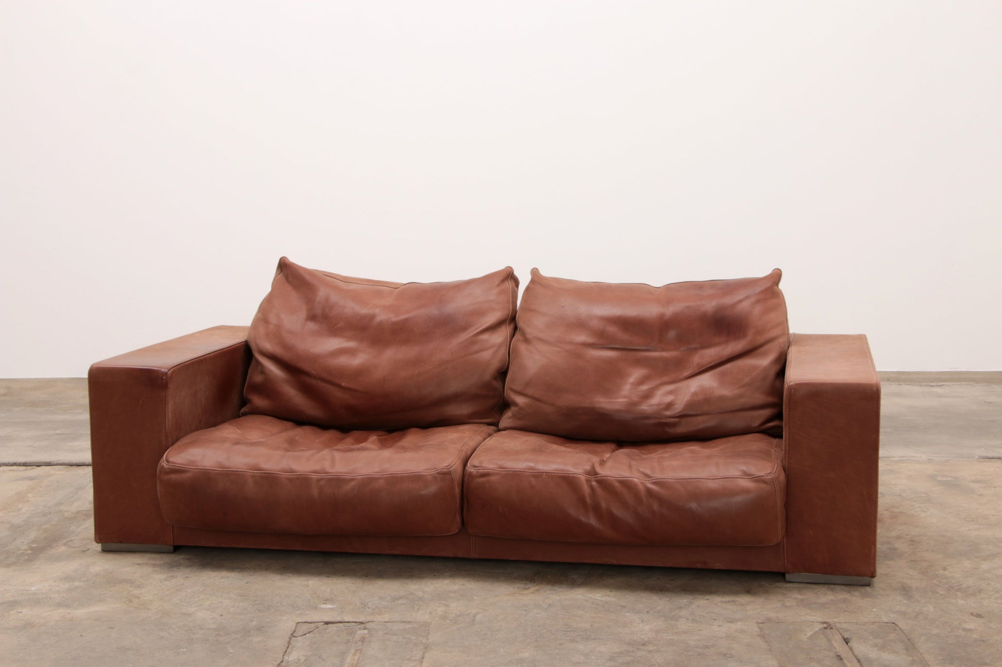 Vintage Cognac Leather Sofa Boedapest by Paola Navone for Baxter - Collectors - Net.Work