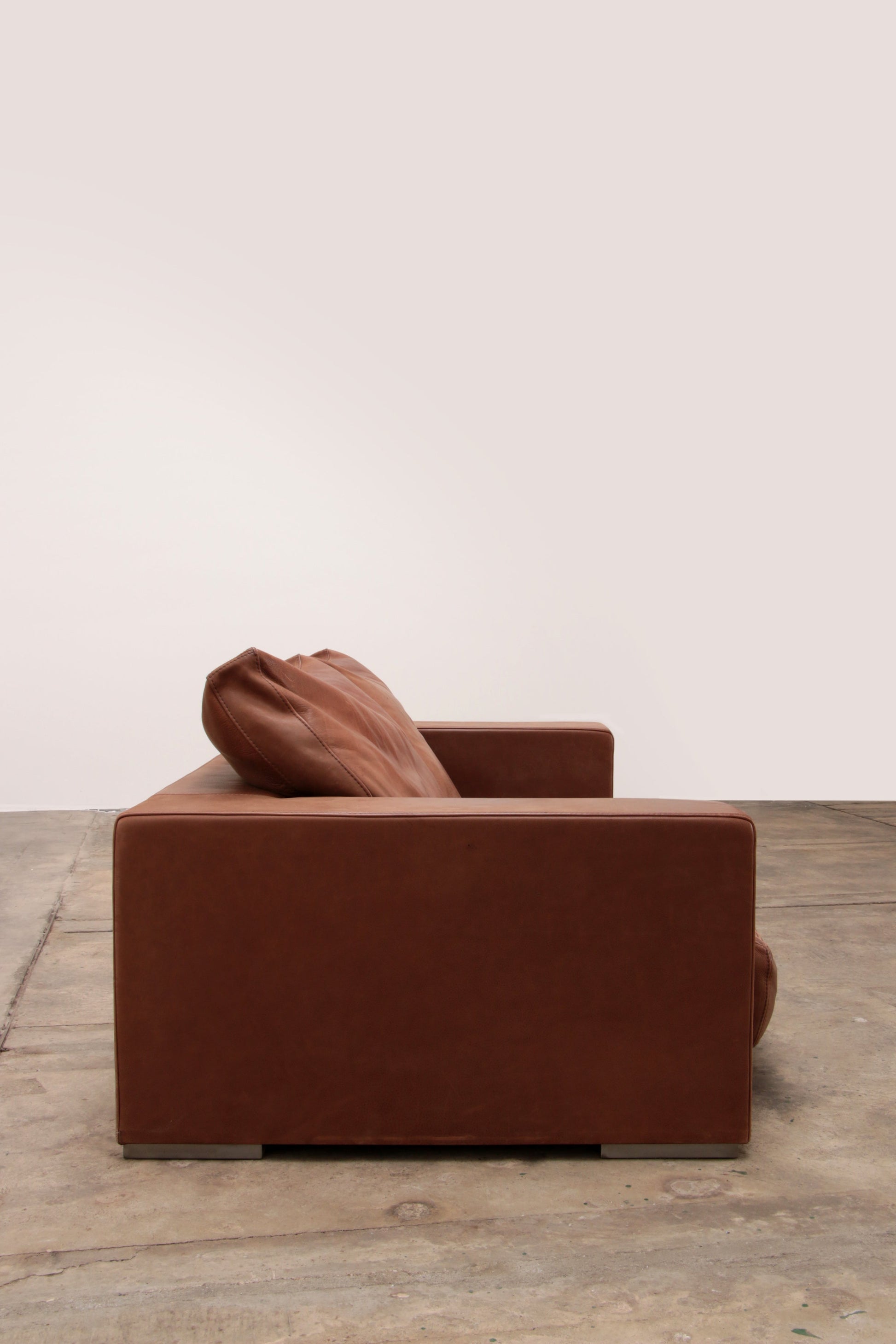 Vintage Cognac Leather Sofa Boedapest by Paola Navone for Baxter - Collectors - Net.Work