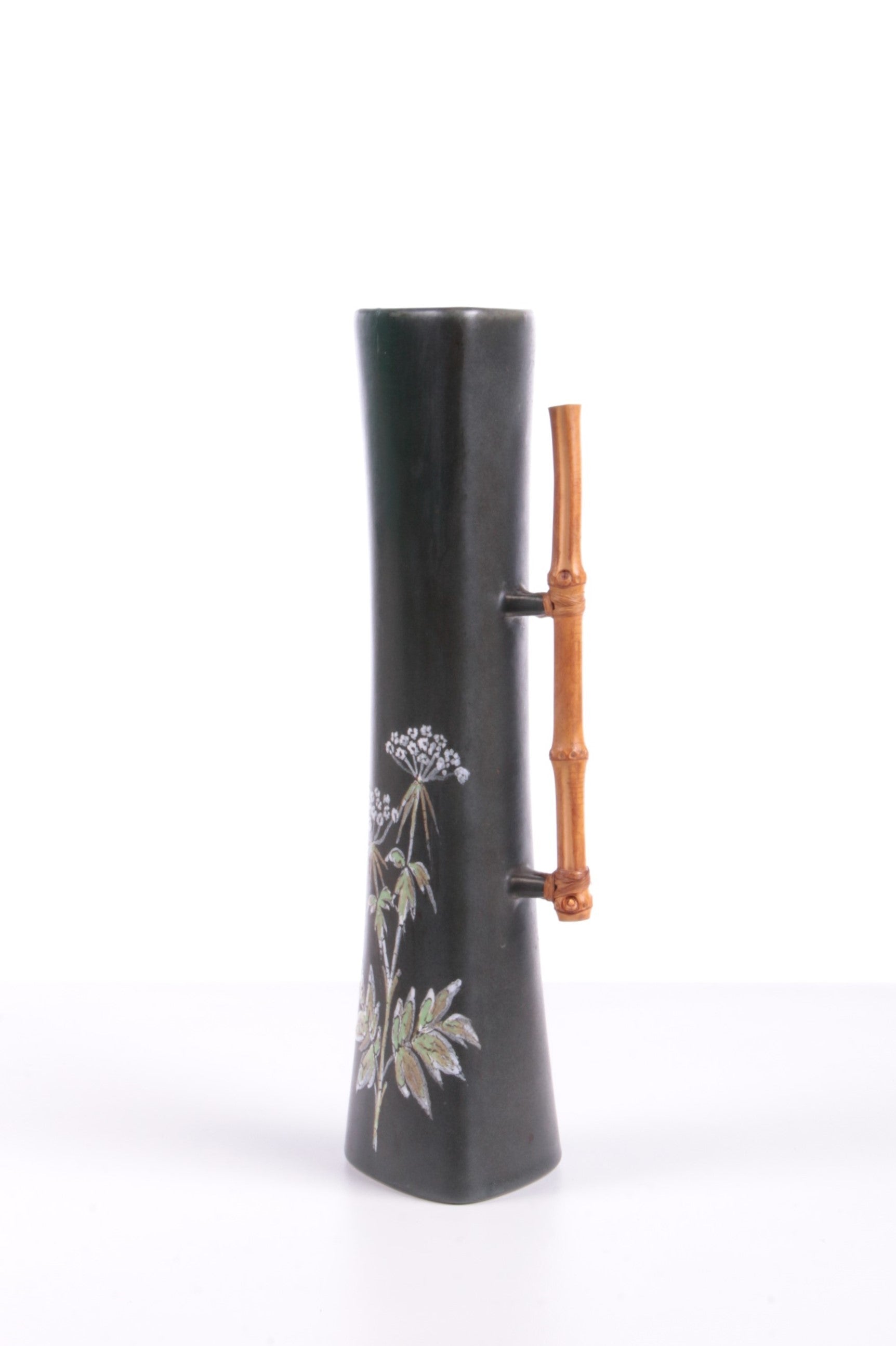 Vintage Ravnild Ceramic Vase With Bamboo Handle | Mid century, Denmark - Collectors - Net.Work